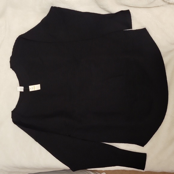 NWT! Offline by AERIE Black Home Stretch Off the Shoulder Sweater! Size M! - Picture 3 of 17